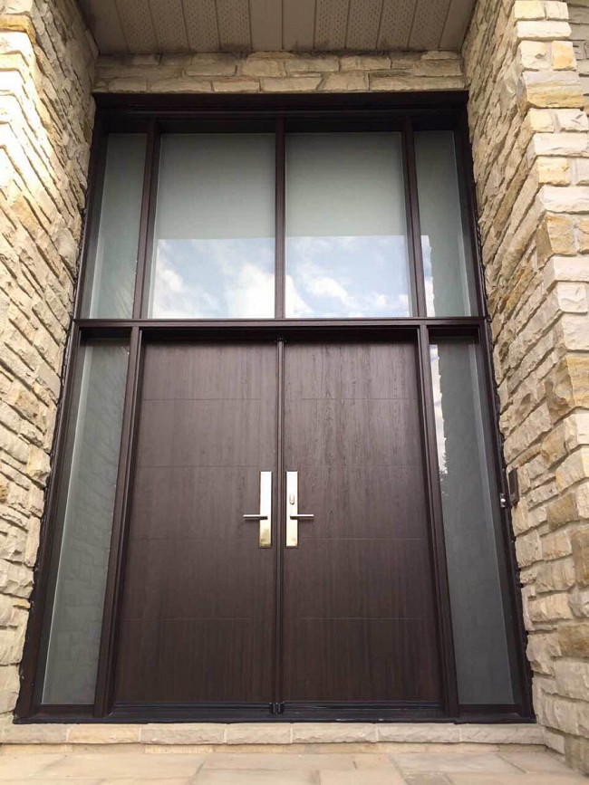 fiberglass-doors-installation-toronto-tall-top-light