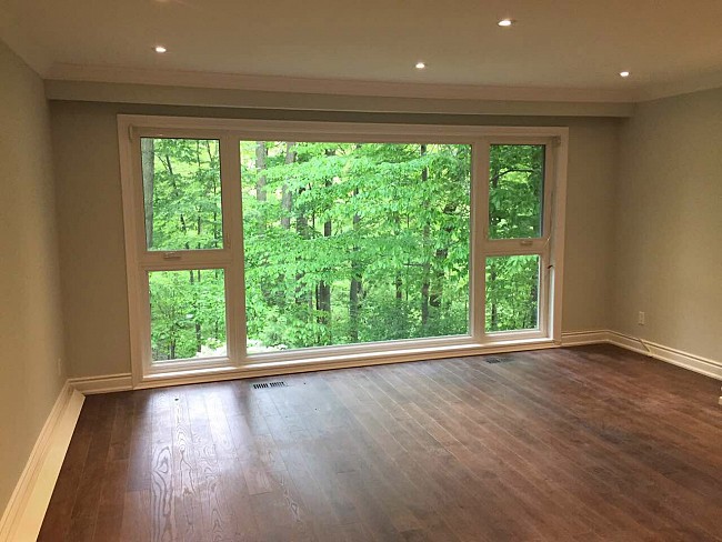 vinyl-windows-replacement-toronto-floor-ceiling-livingroom