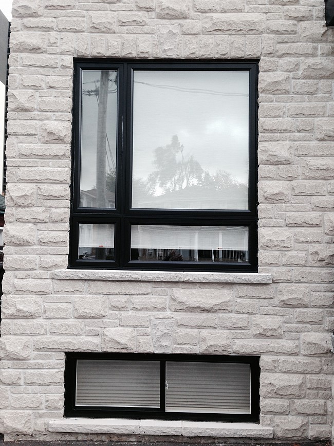 vinyl-windows-replacement-toronto-modern-white-brick-stone