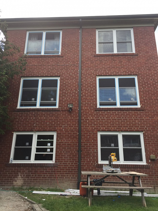 vinyl-windows-replacement-toronto-apartment-flats