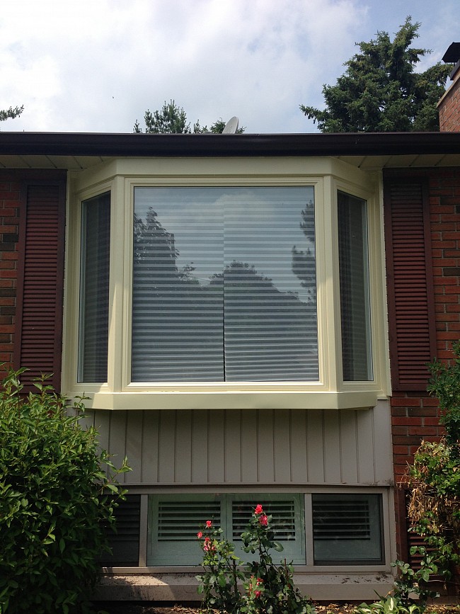 vinyl-windows-replacement-toronto-bay-window