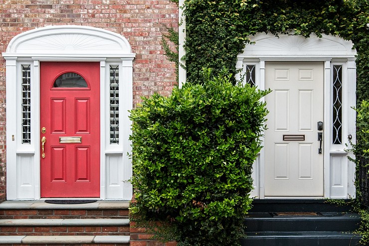 Entry Door Replacement: Steel vs. Fiberglass