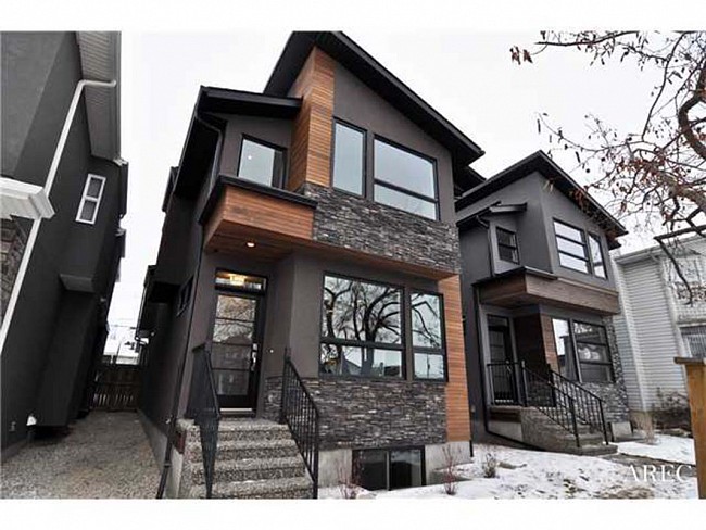 new windows at a new build home in toronto canada 