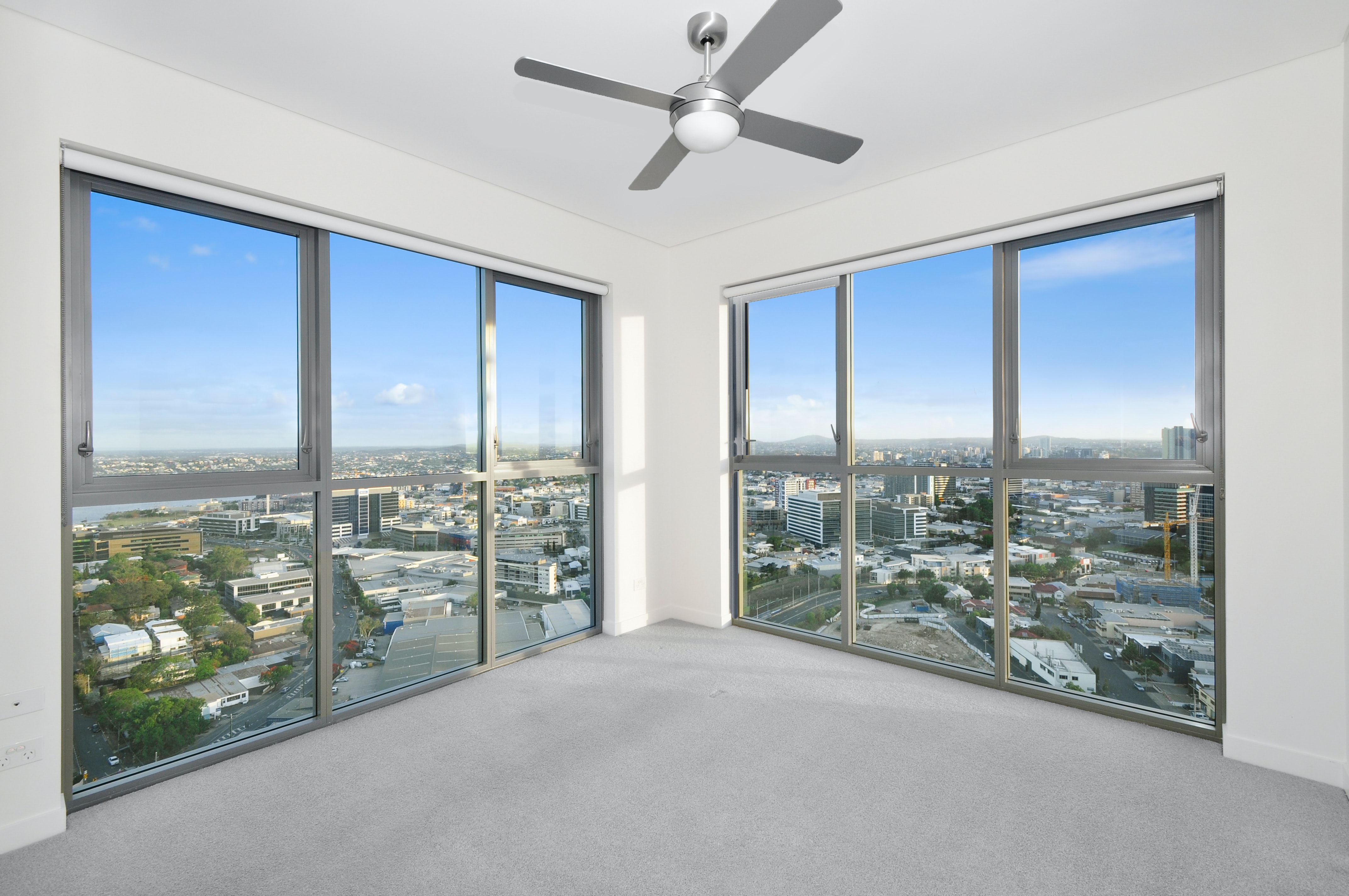 floor-to-ceiling-windows