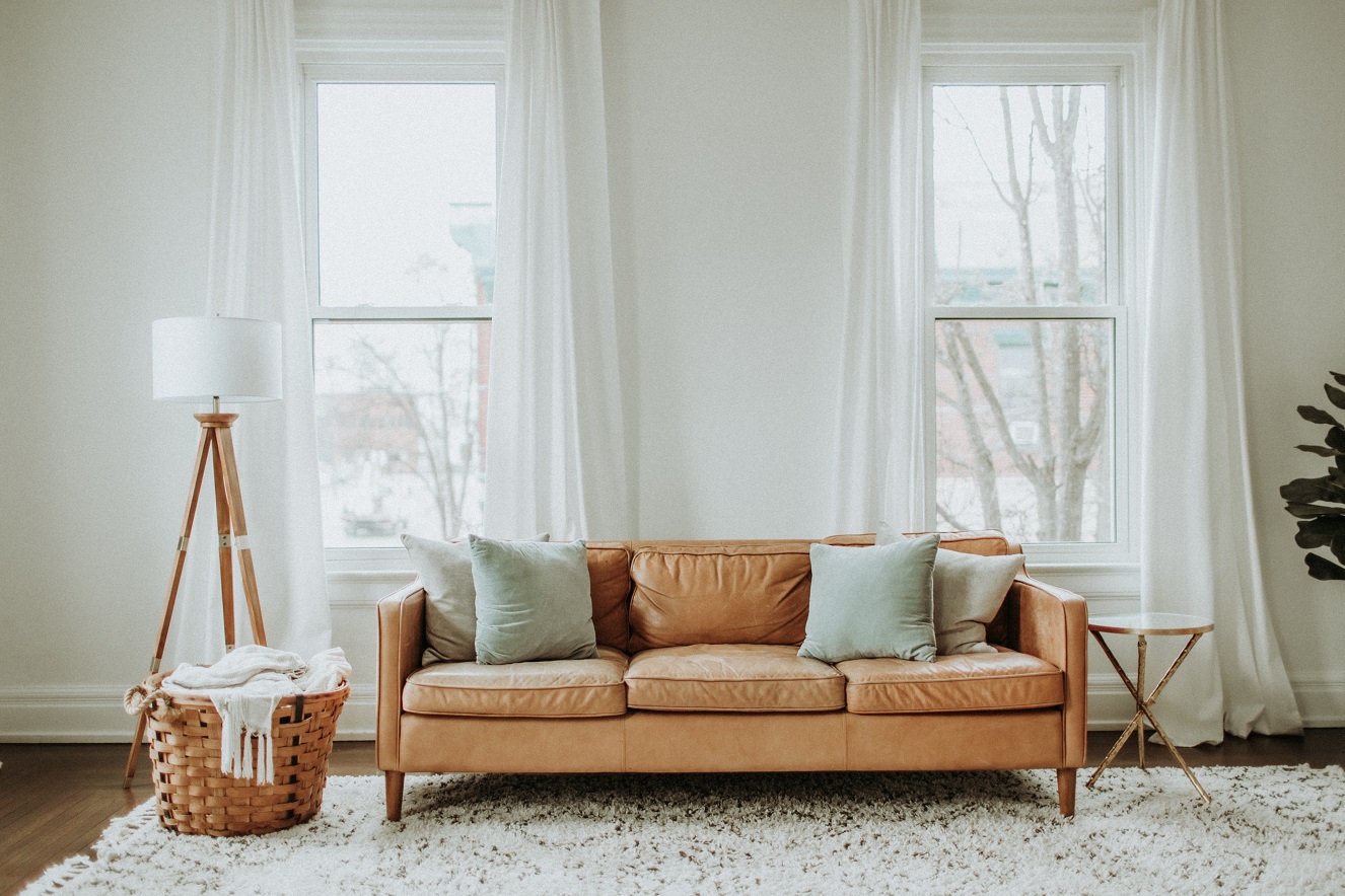 toronto-living-room-energy-efficient-replacement-window