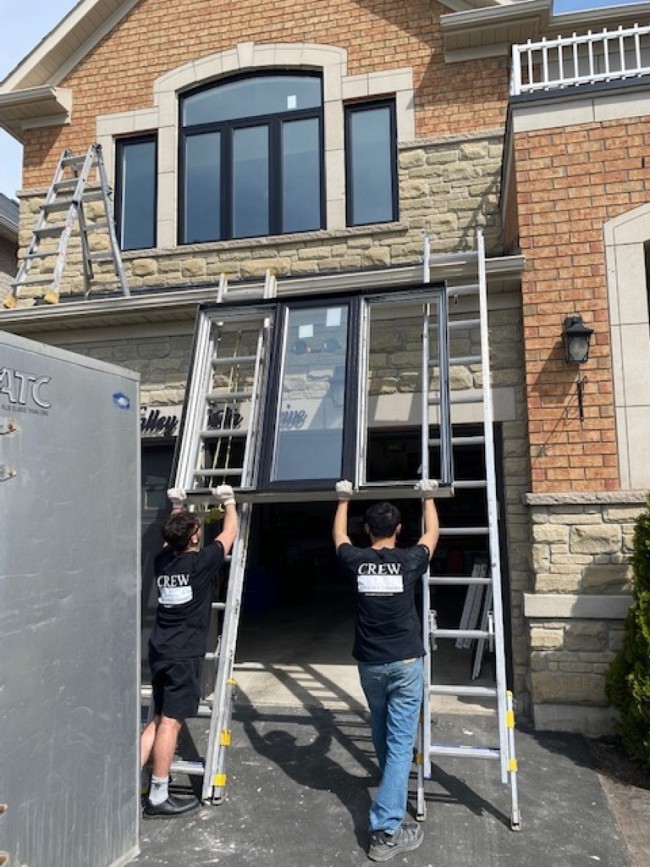 window replacement toronto service on classic home